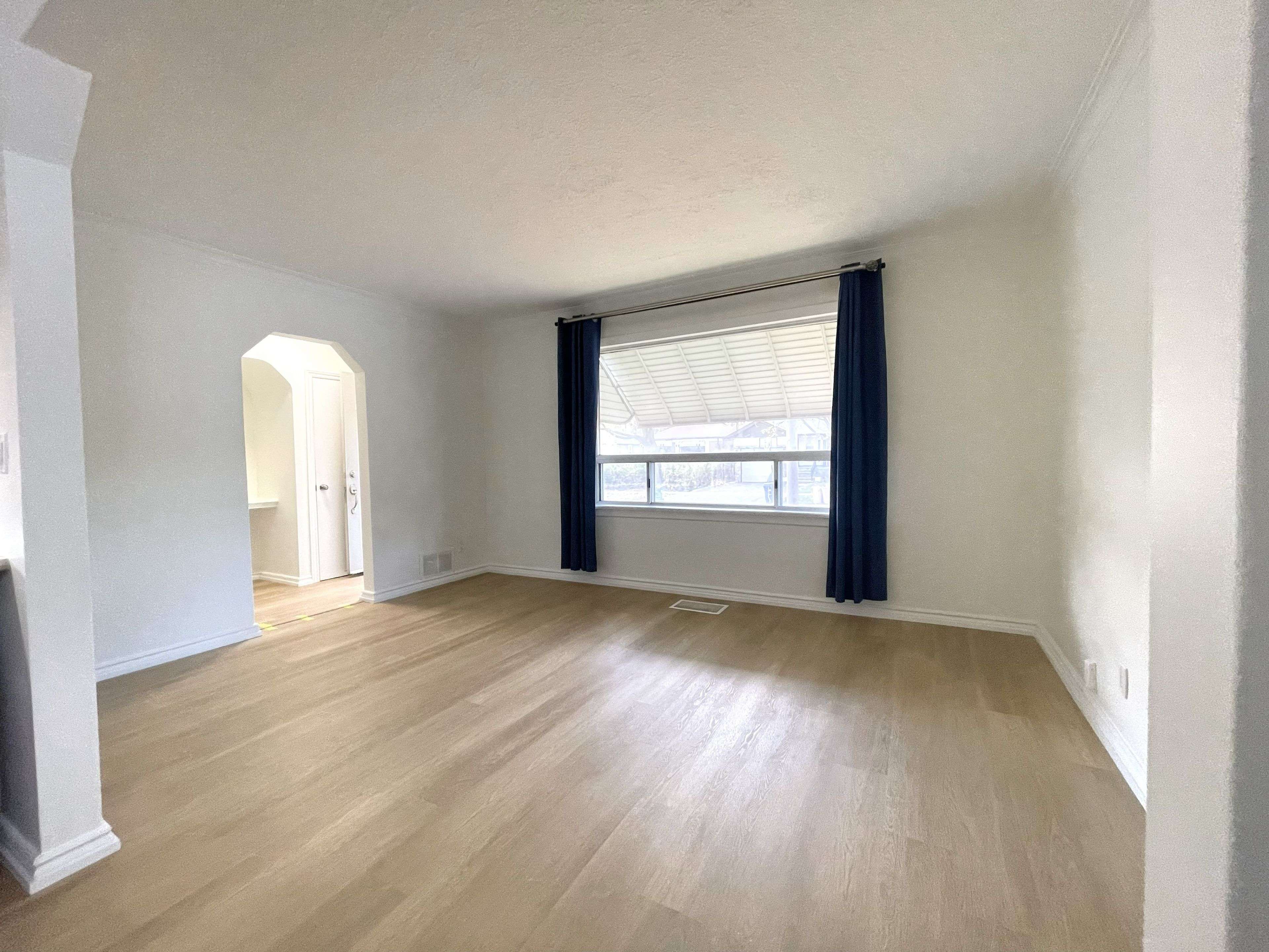 Toronto W06, ON M8W 4C7,117 North Carson ST