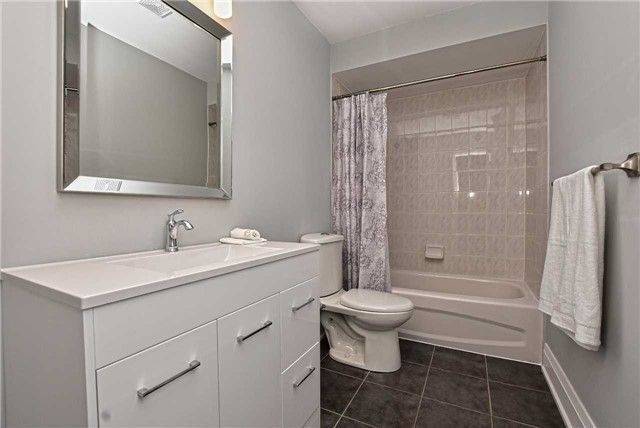 Mississauga, ON L5M 6X3,3811 Tacc DR