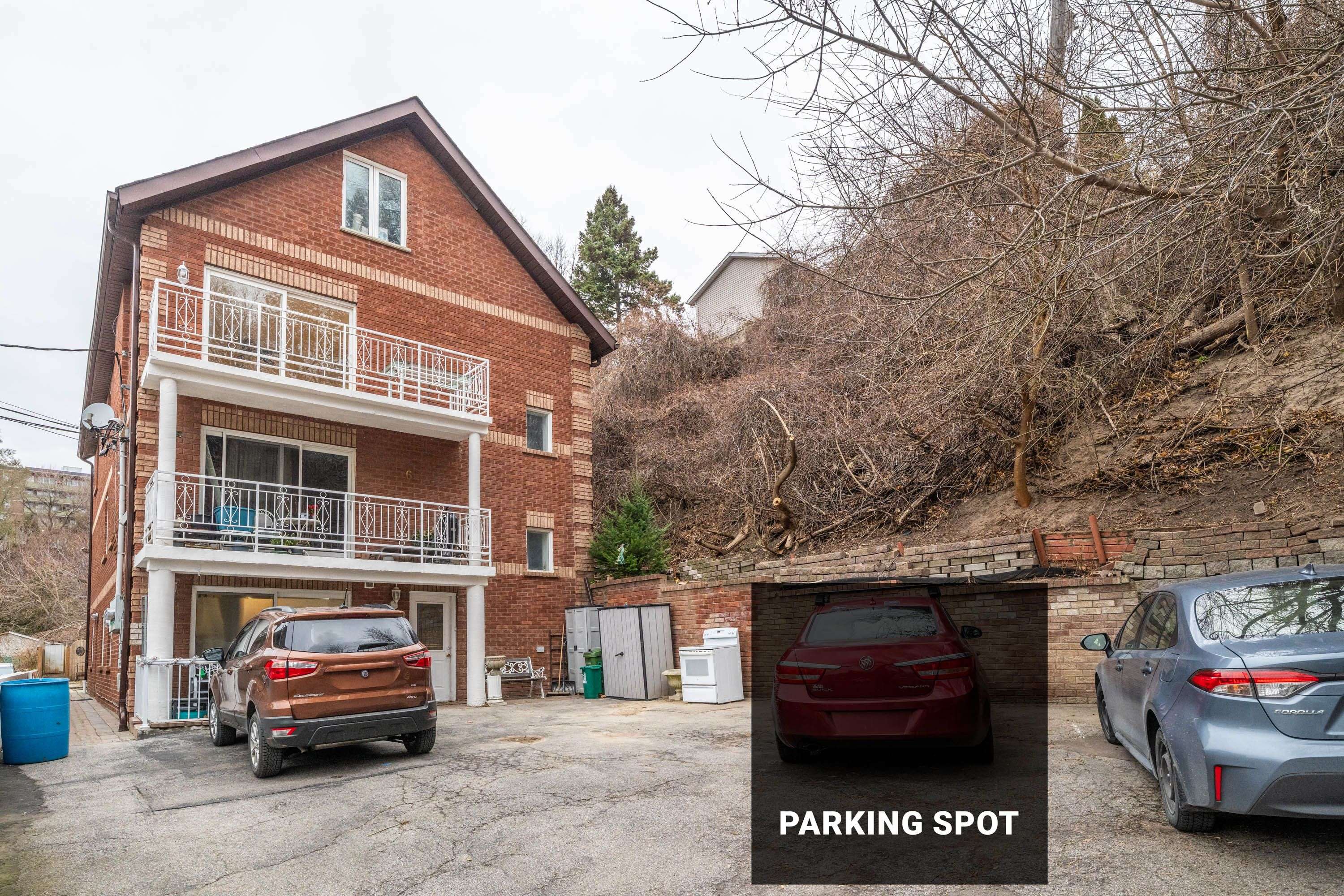 Toronto W03, ON M6N 2C5,6 Garrow AVE #3