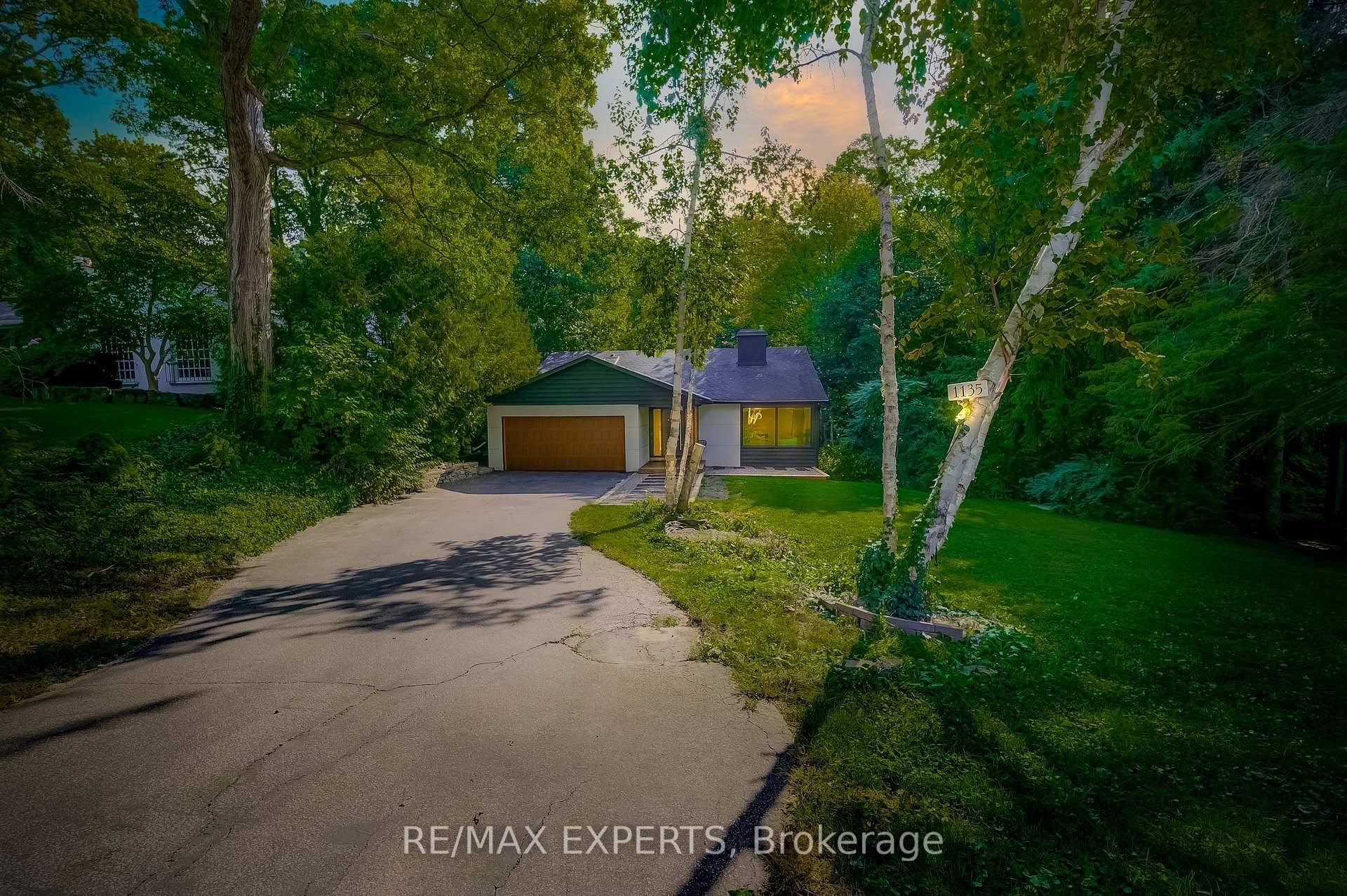 Mississauga, ON L5J 3A1,1135 Greenoaks DR