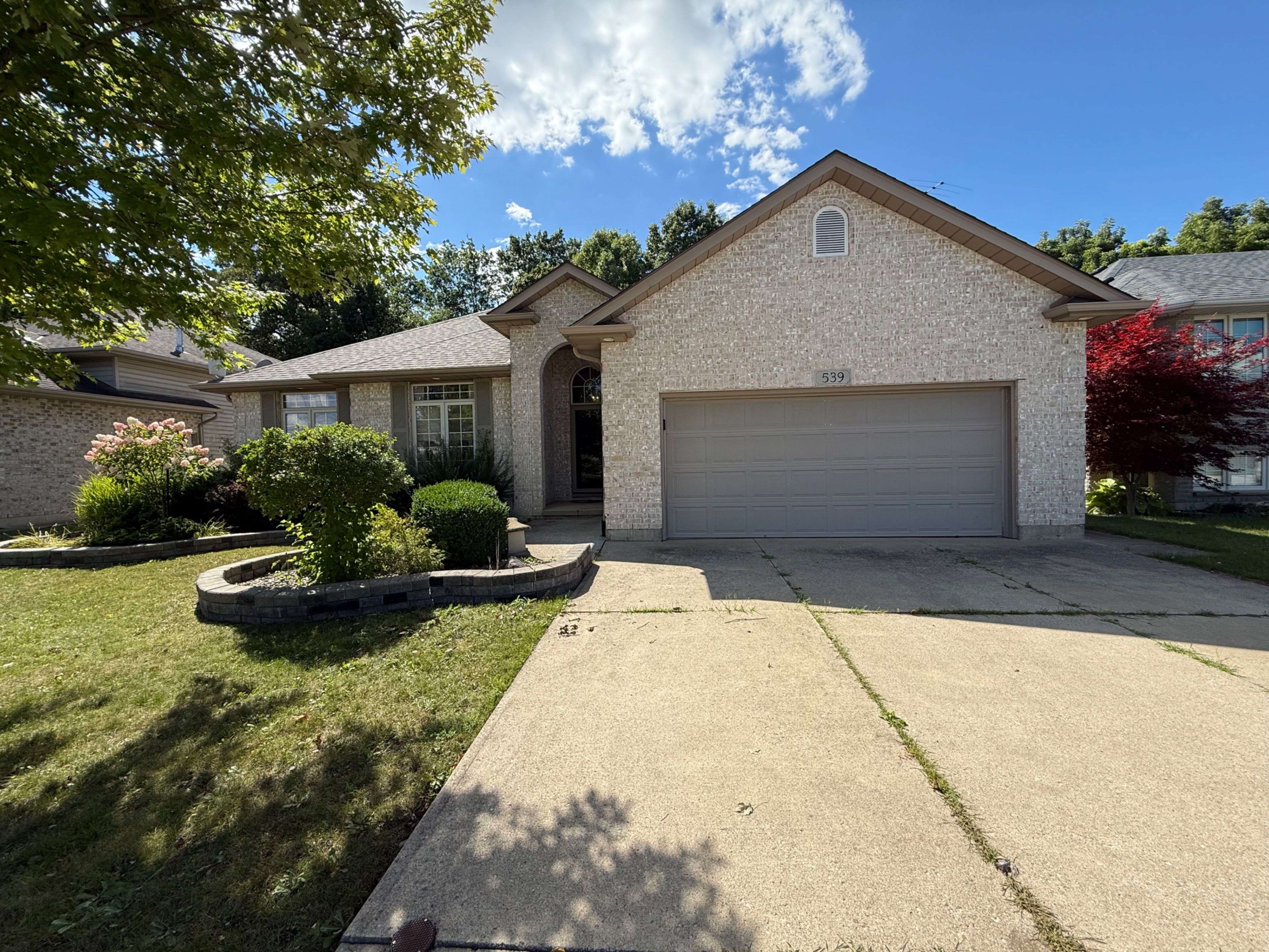 Petrolia, ON N0N 1R0,539 Country View DR