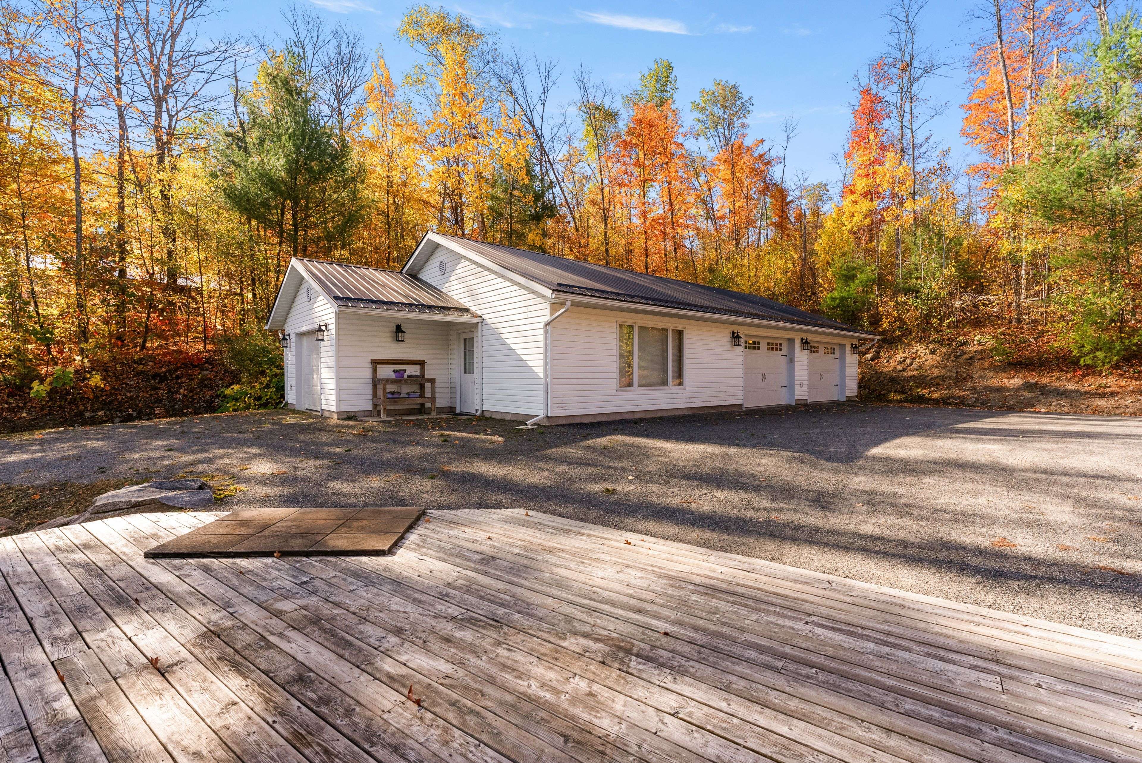 Addington Highlands, ON K0H 1K0,17276 Highway 41 N/A