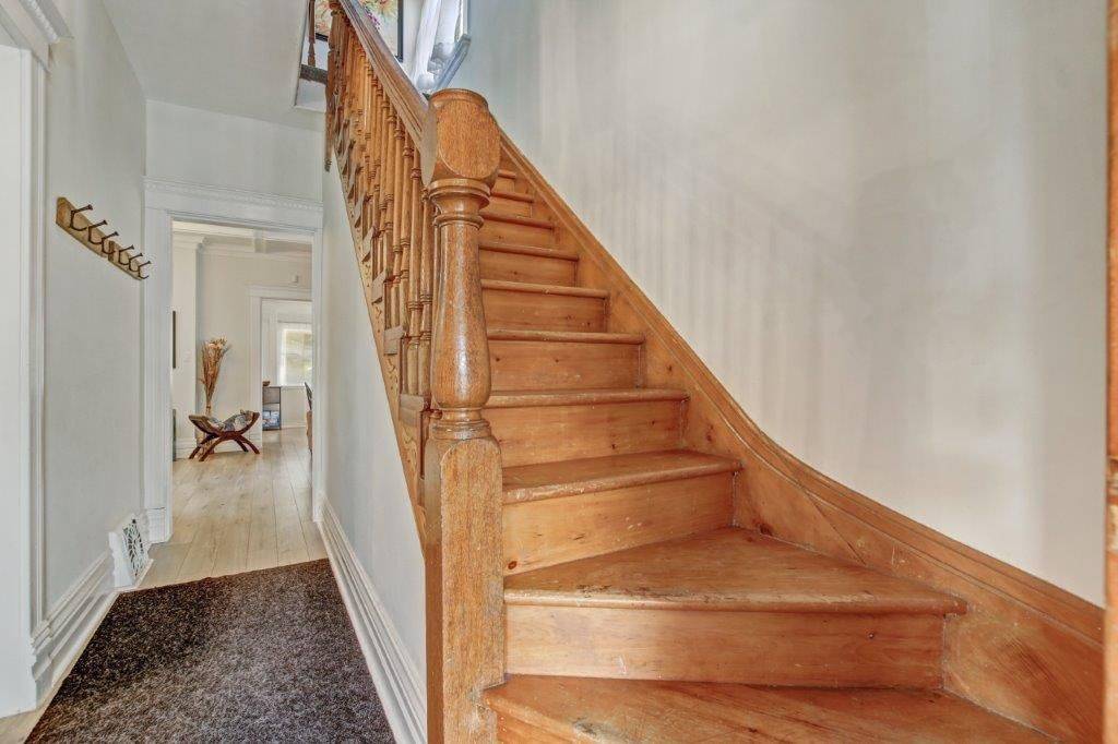 London East, ON N5Z 1K6,9 Sycamore ST