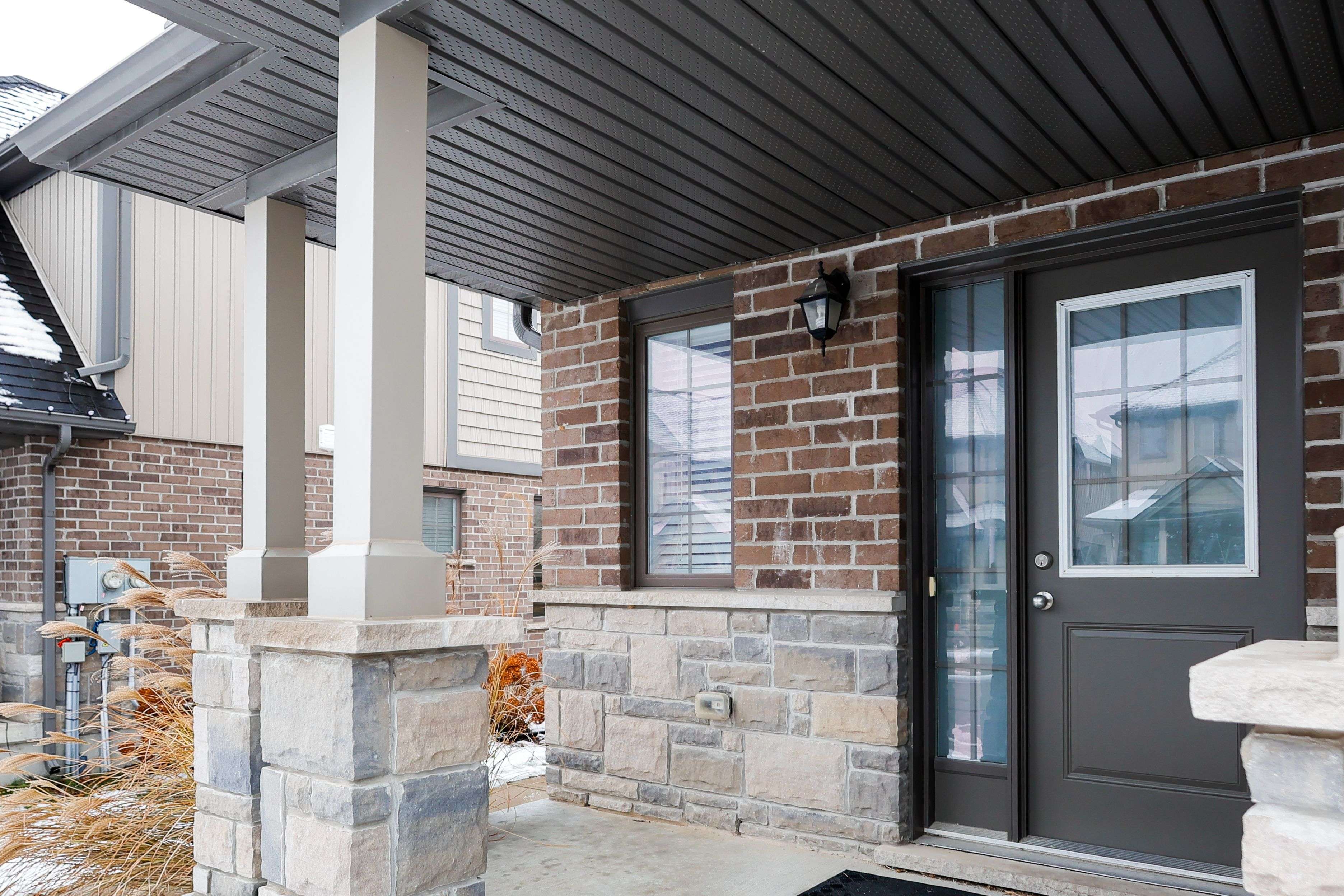 London South, ON N6K 0G3,2040 SHORE RD #9