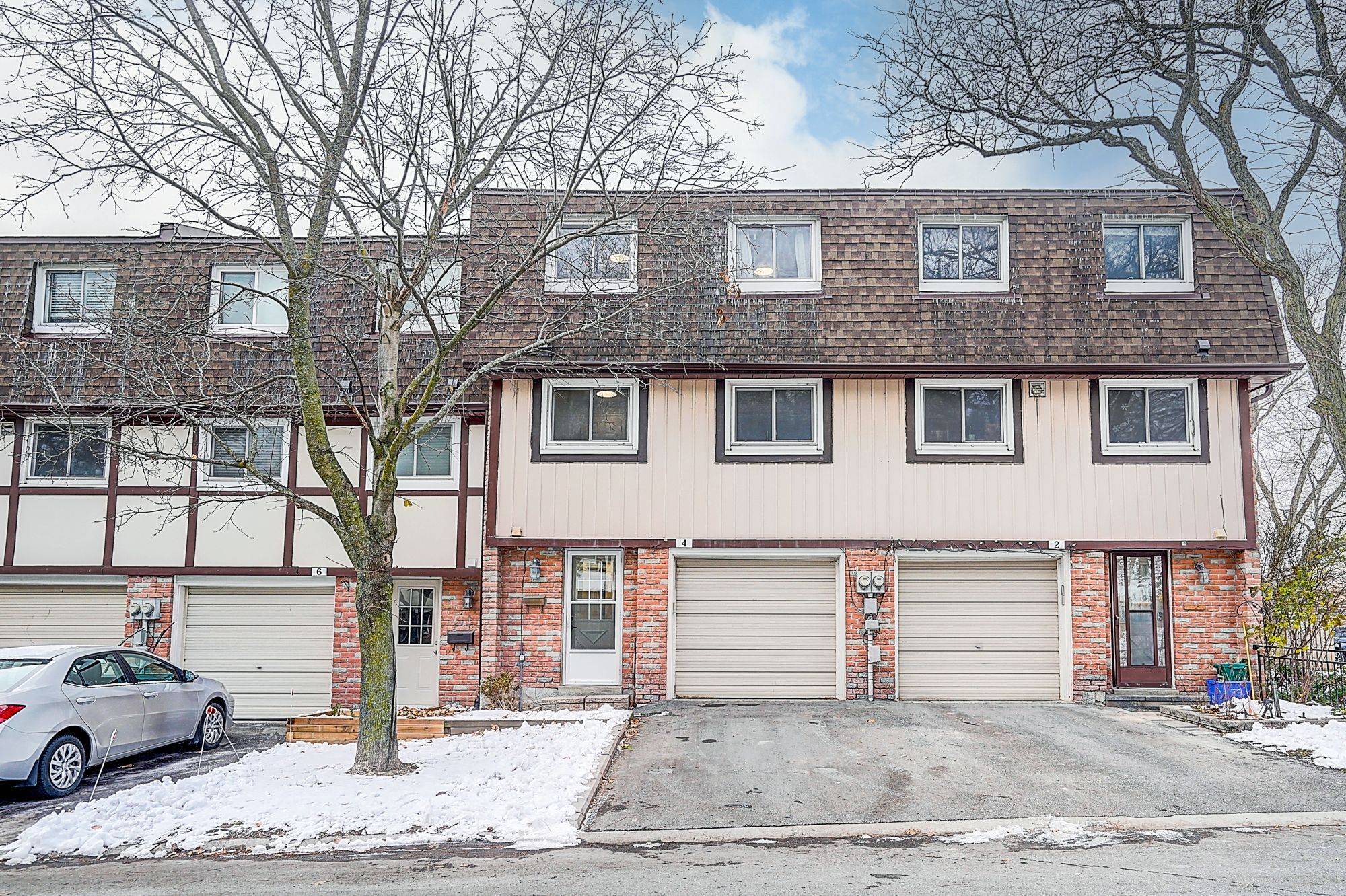 Markham, ON L3P 3T3,4 Thatchers Mill WAY