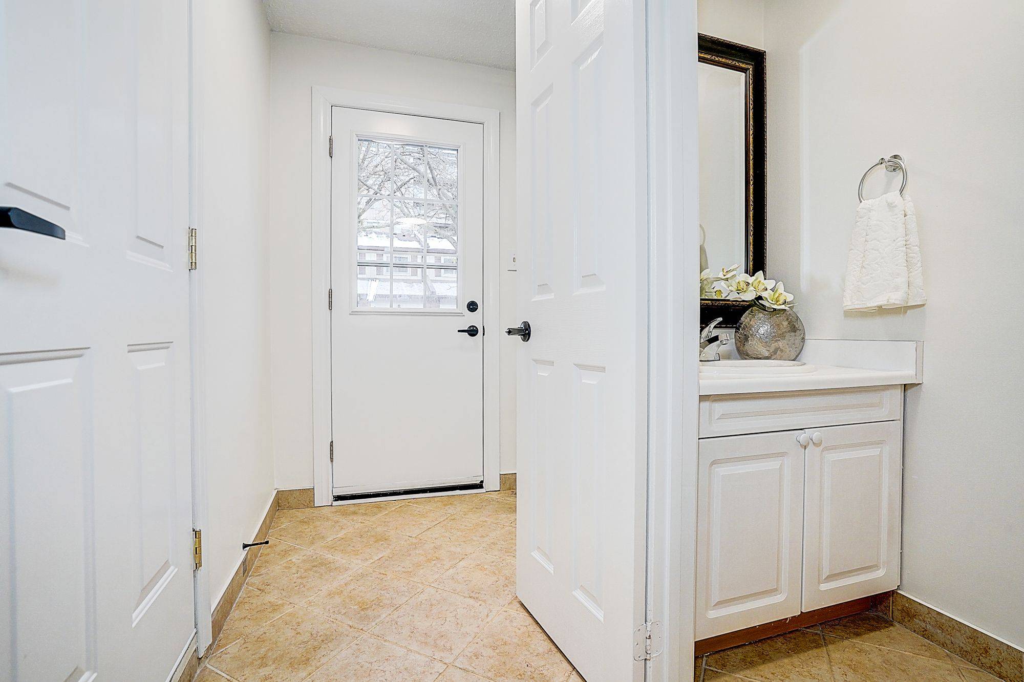 Markham, ON L3P 3T3,4 Thatchers Mill WAY