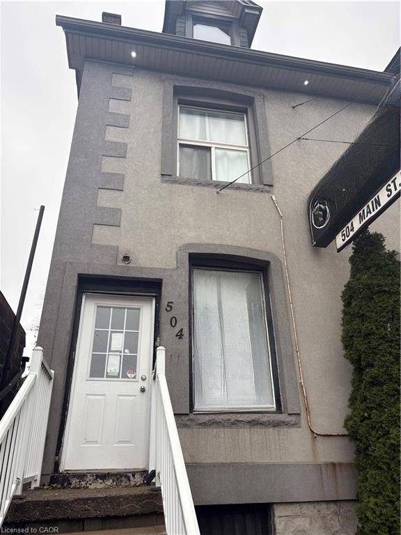 Hamilton, ON L8N 1K7,504 Main ST E