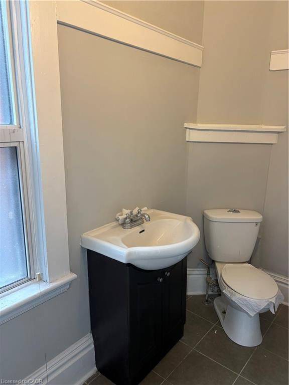 Hamilton, ON L8N 1K7,504 Main ST E