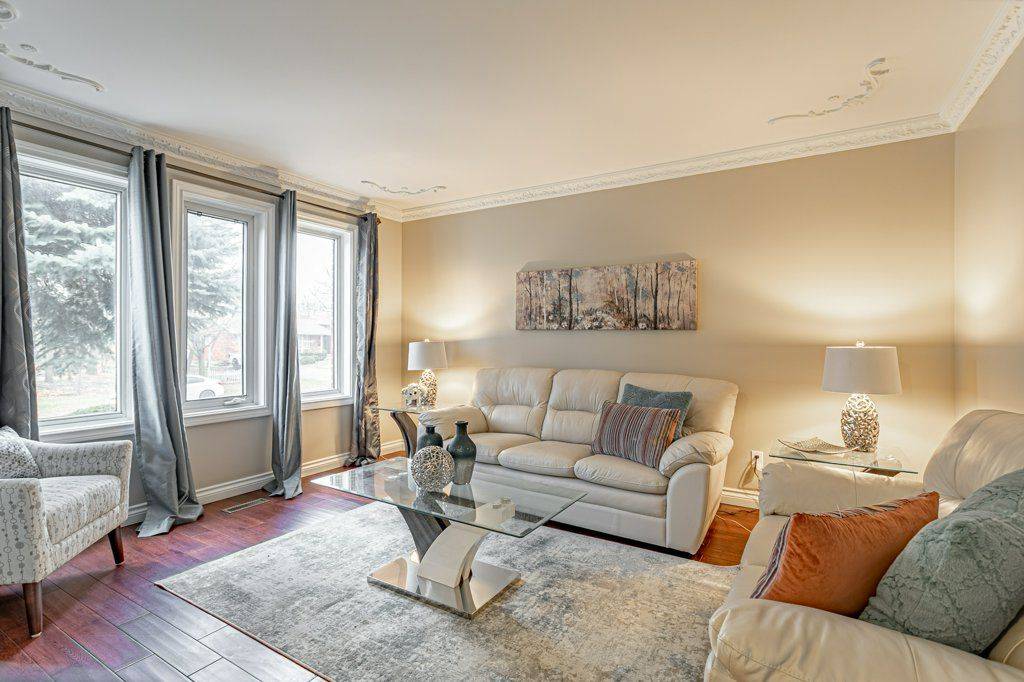 London South, ON N6J 4J9,506 Eaton Park DR