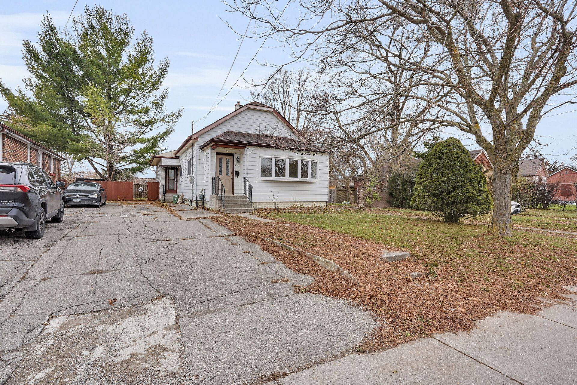 London East, ON N5W 1G6,459 Hale ST