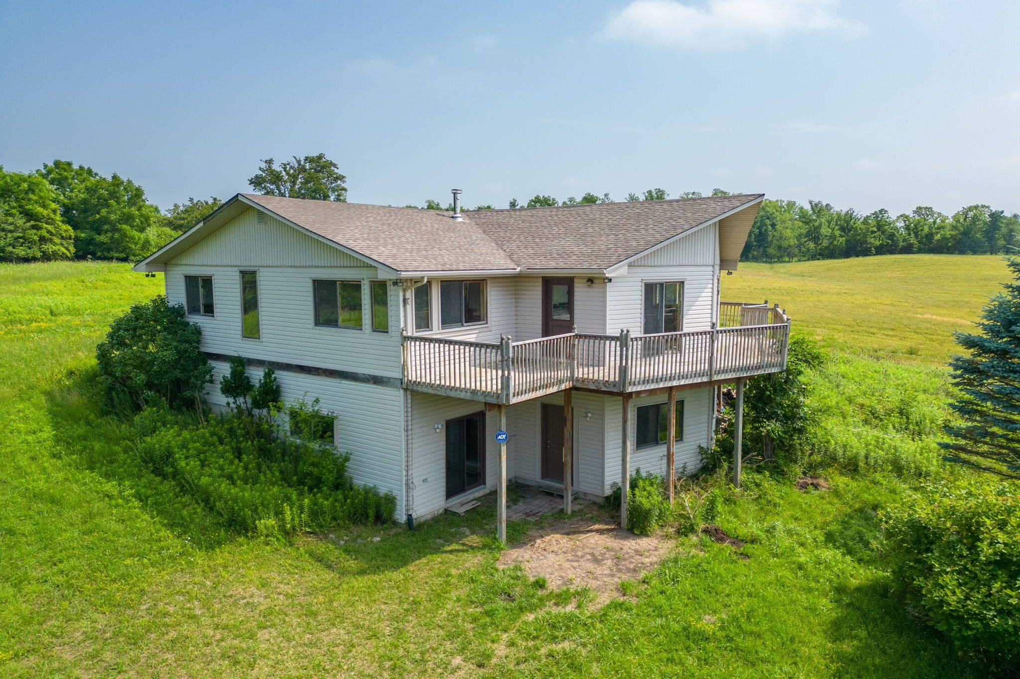 Southwest Middlesex, ON N0N 1A0,25090 Dundonald RD