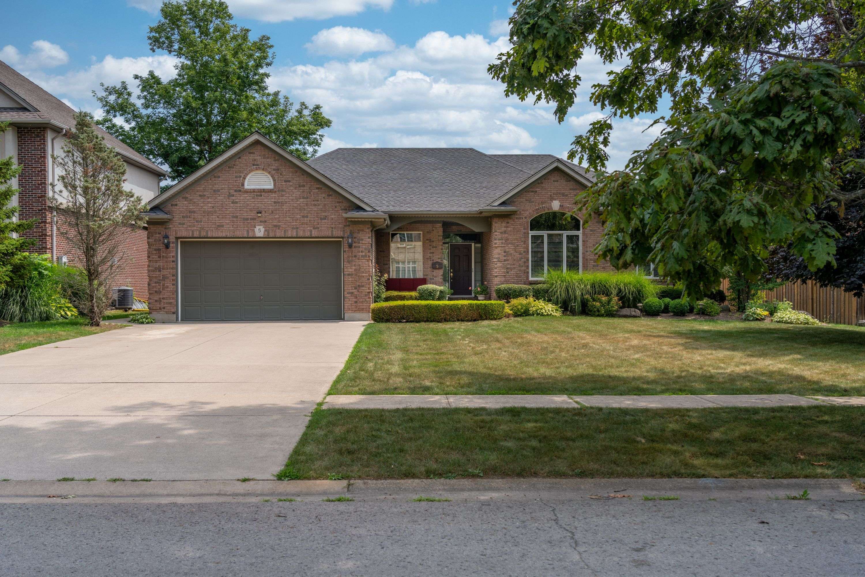 Pelham, ON L0S 1E7,5 Beechwood CRES