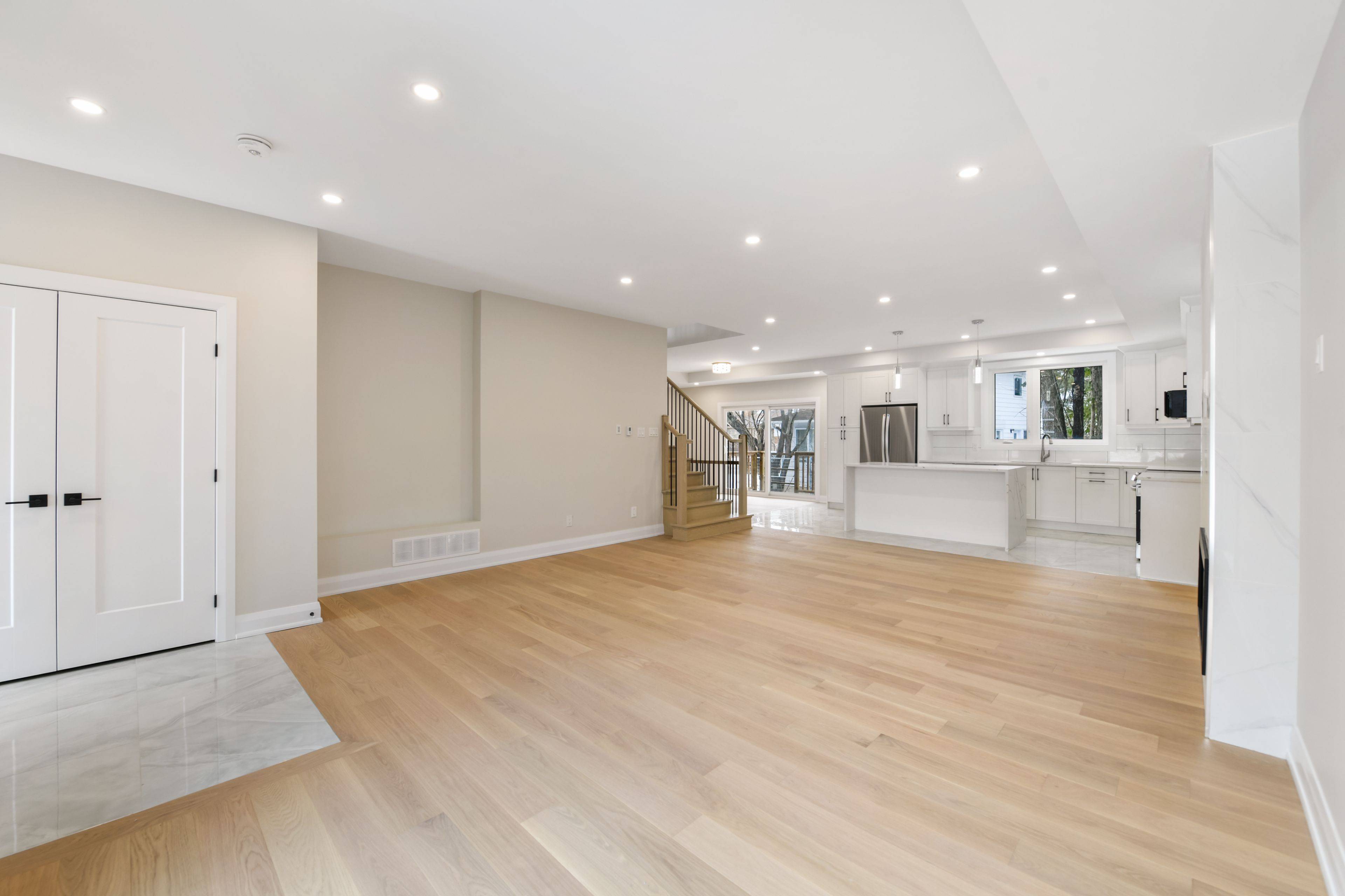 Mooneys Bay - Carleton Heights And Area, ON K2C 0P5,845 Melfa CRES