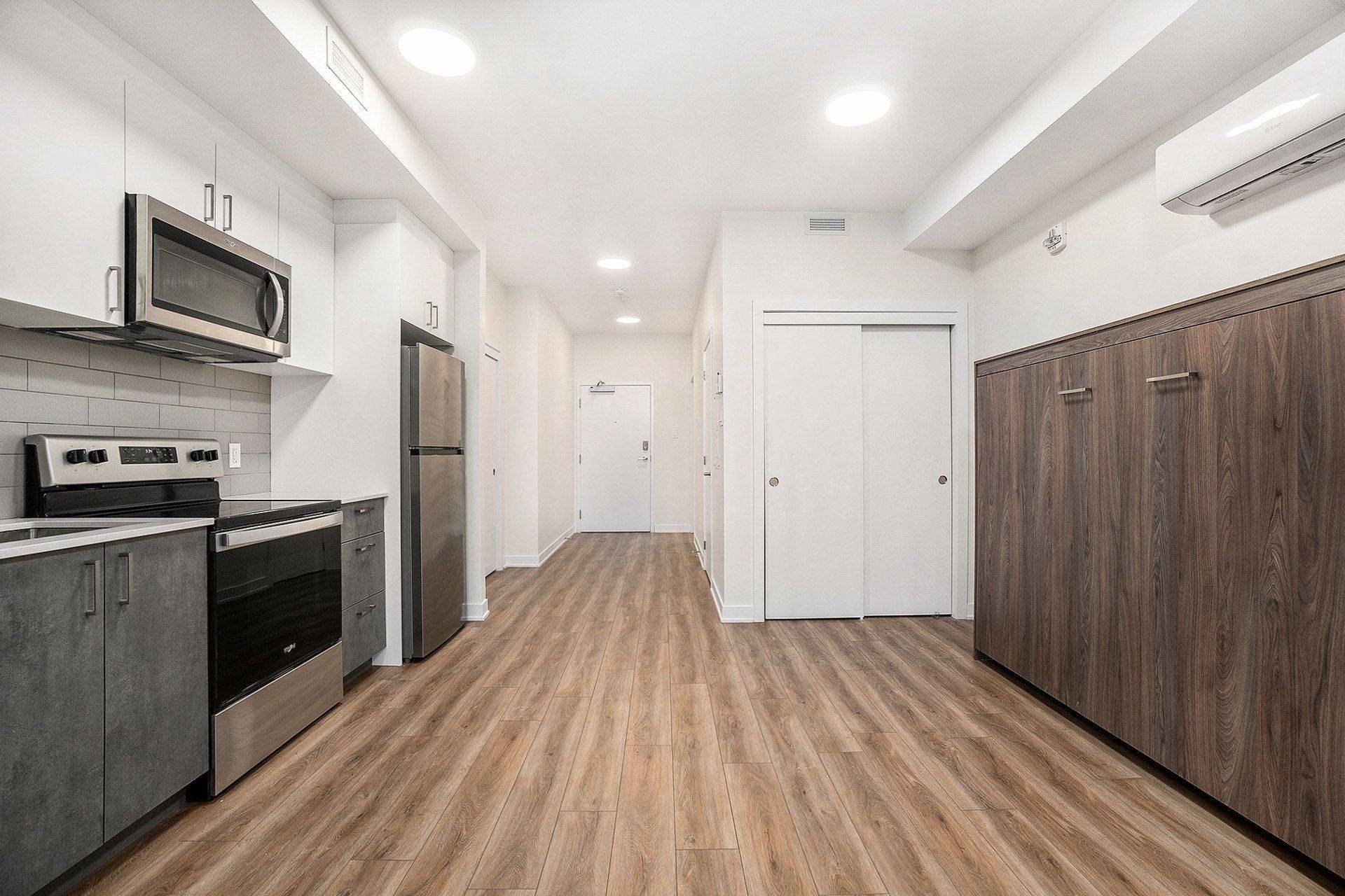 Carlingwood - Westboro And Area, ON K1Z 5E8,630 Churchill AVE N #302