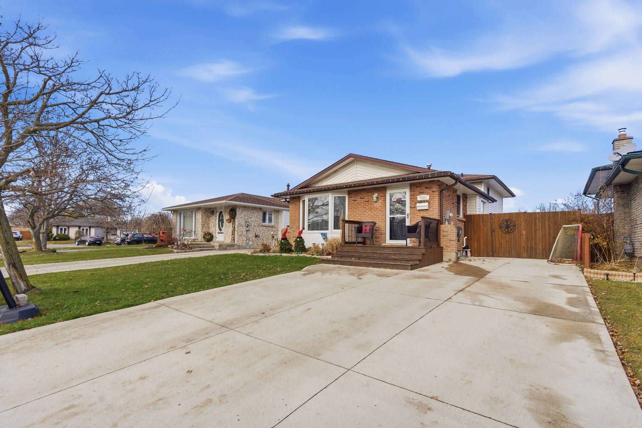 Niagara Falls, ON L2G 7E6,7021 Venus CRES