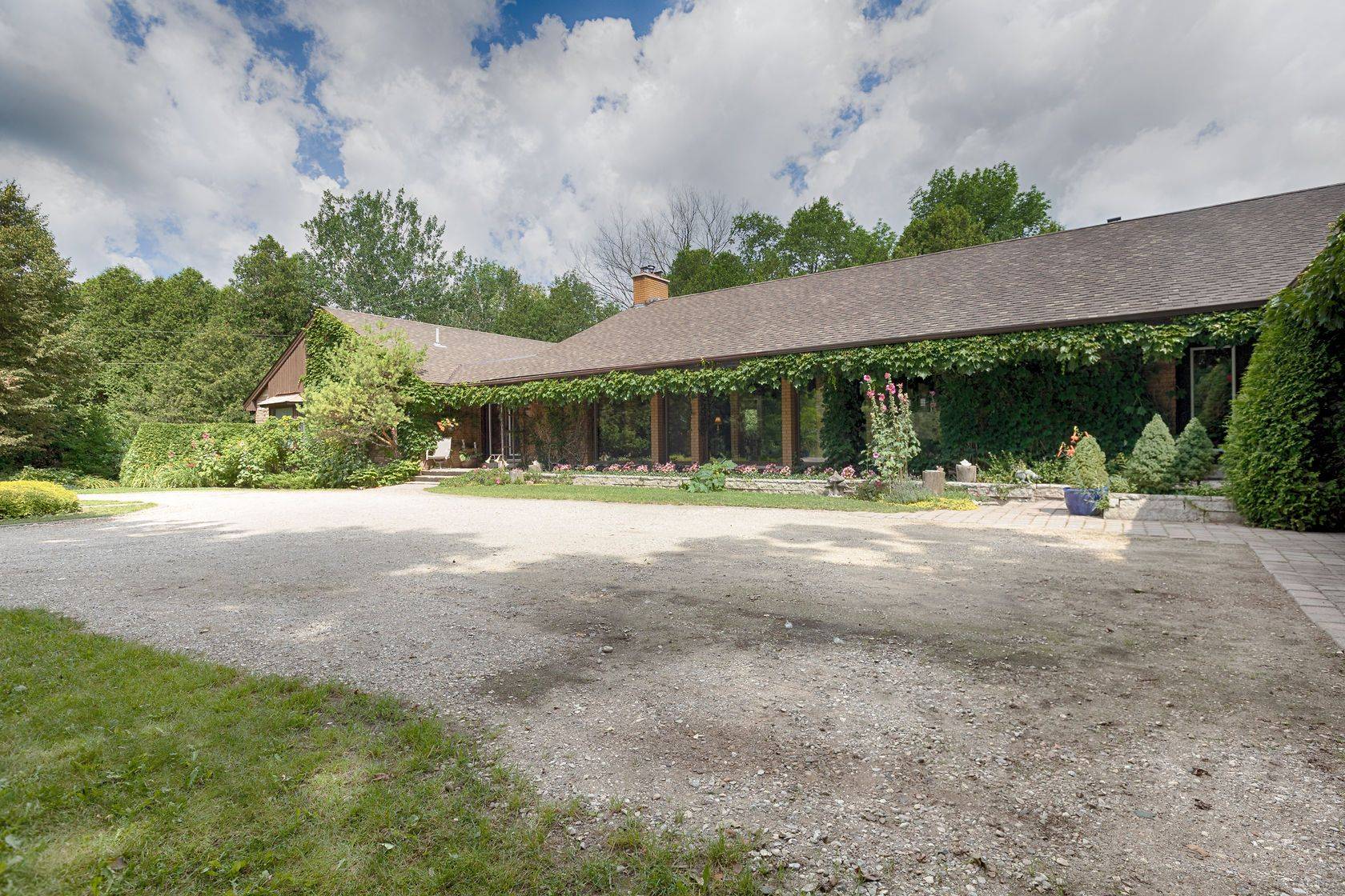 West Grey, ON N0G 1R0,302783 Douglas ST