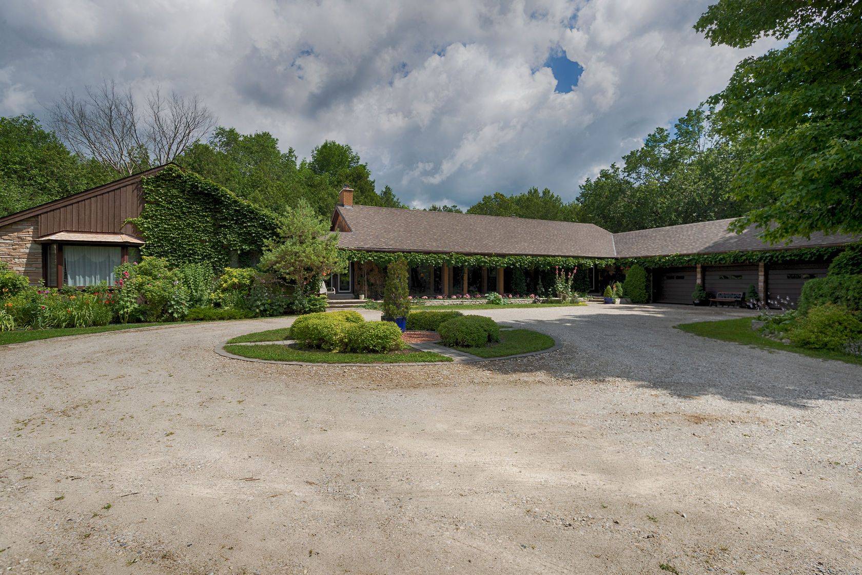 West Grey, ON N0G 1R0,302783 Douglas ST