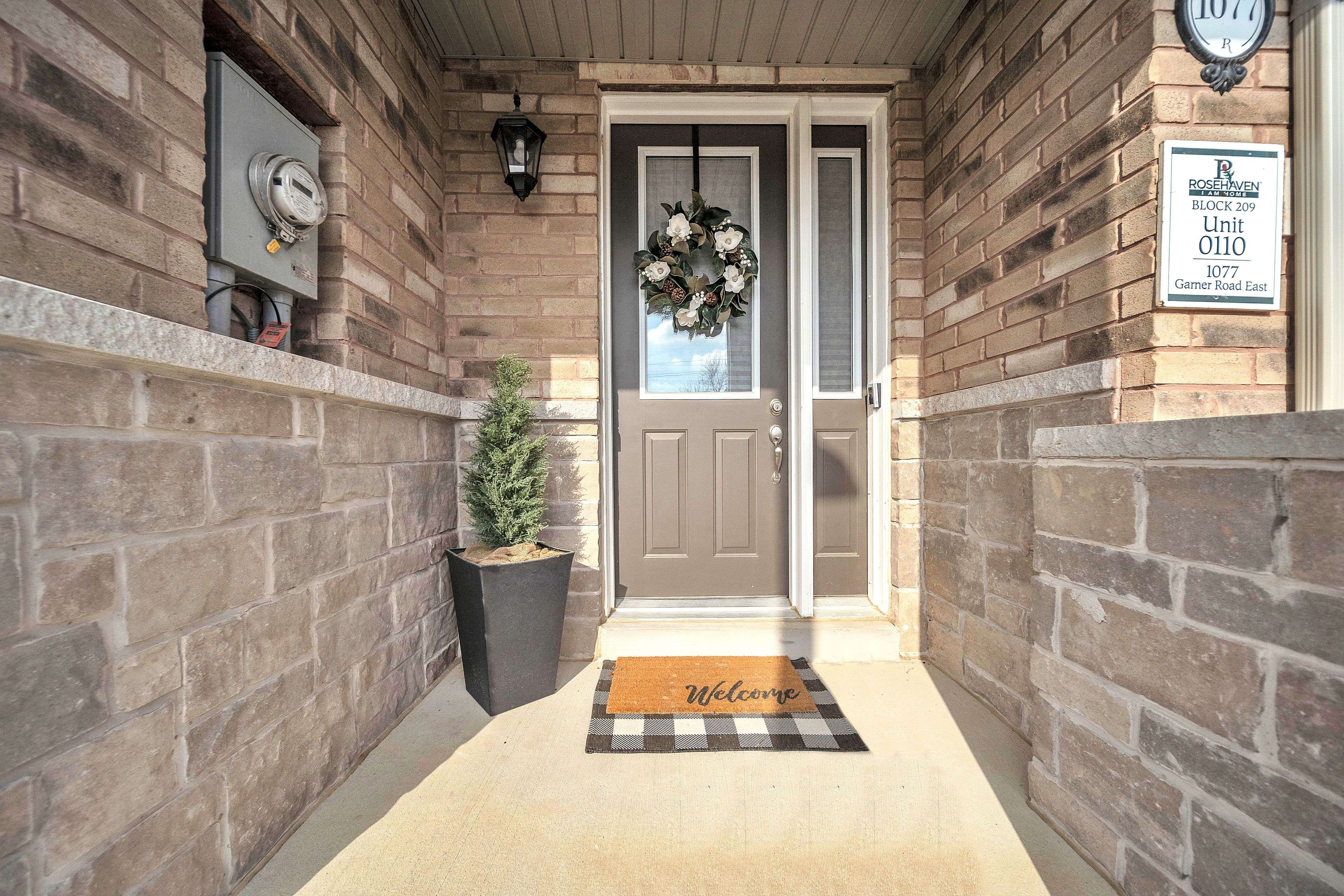 Hamilton, ON L9G 0G9,1077 Garner RD E