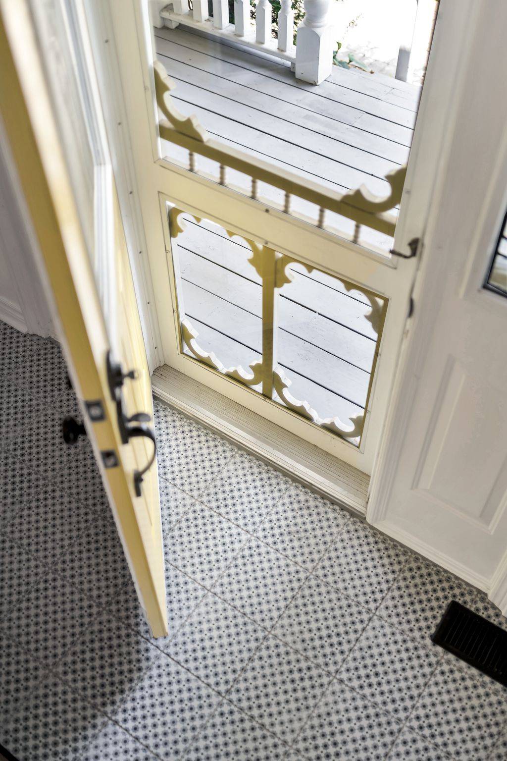 Prince Edward County, ON K0K 2T0,18 Queen ST