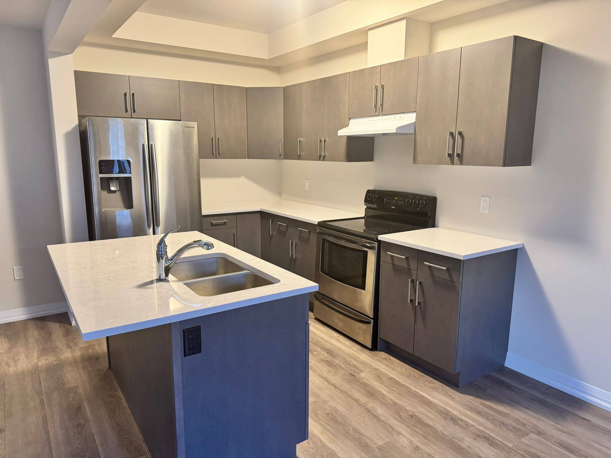 Pelham, ON L3E 0G9,73 Marie ST