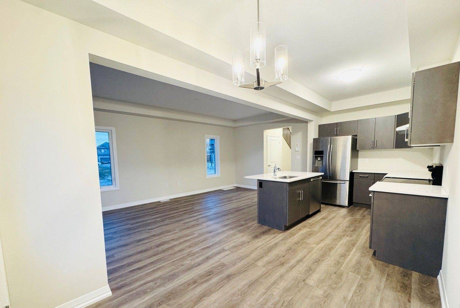 Pelham, ON L3E 0G9,73 Marie ST