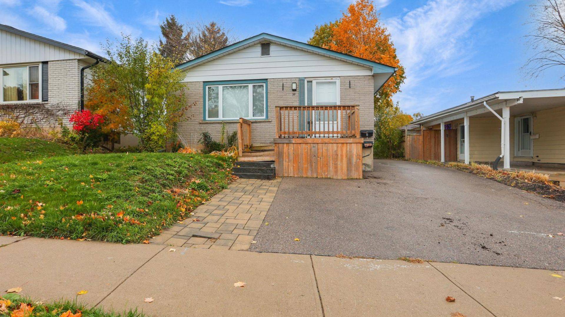 Kitchener, ON N2N 1H5,55 Silver Aspen CRES ##UPPER