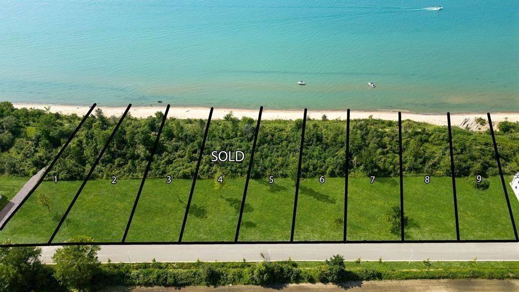 Plympton-wyoming, ON N0N 1E0,7089 Blue Coast HTS