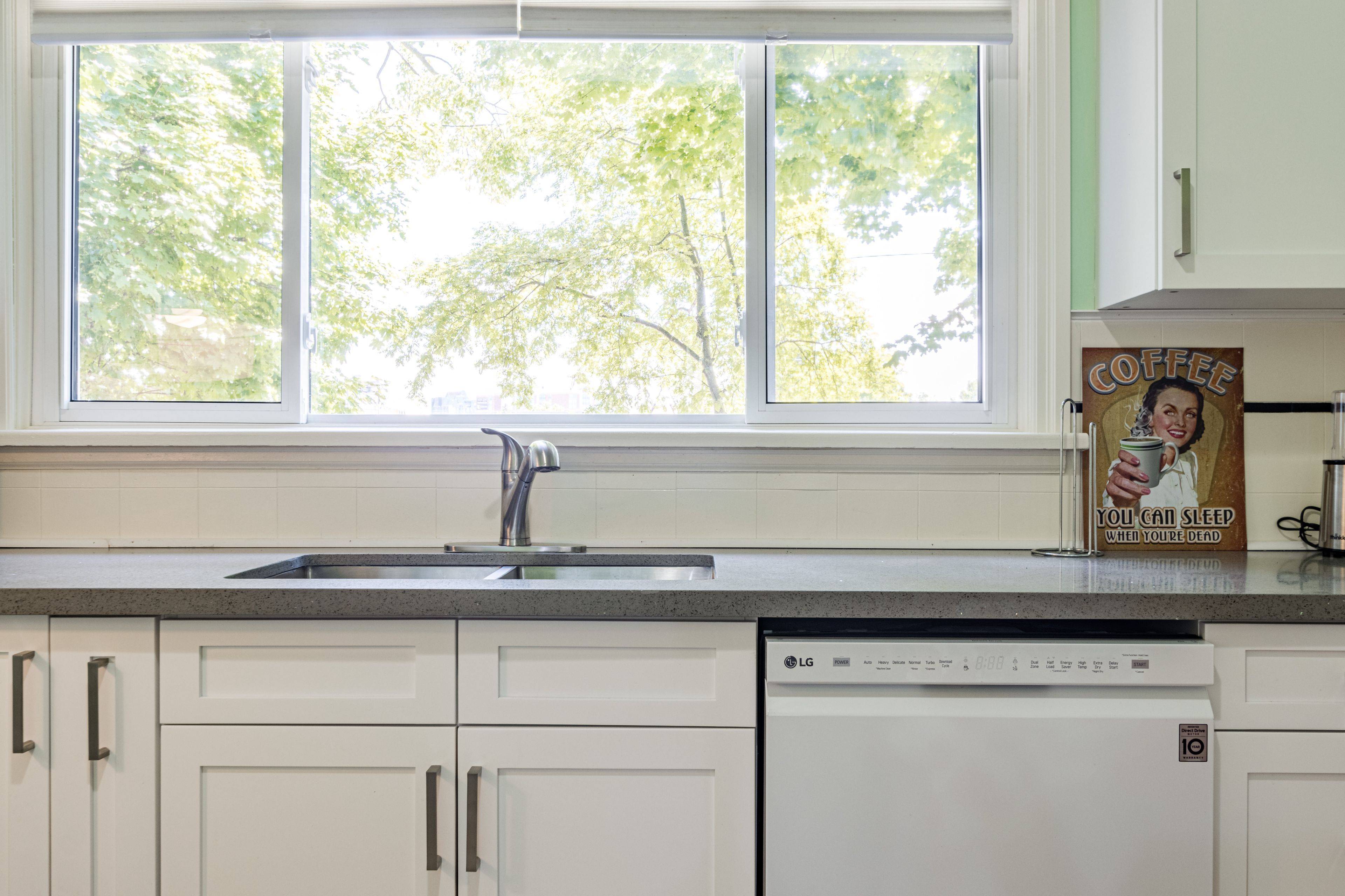 Niagara Falls, ON L2G 1W7,5969 Gladstone ST W