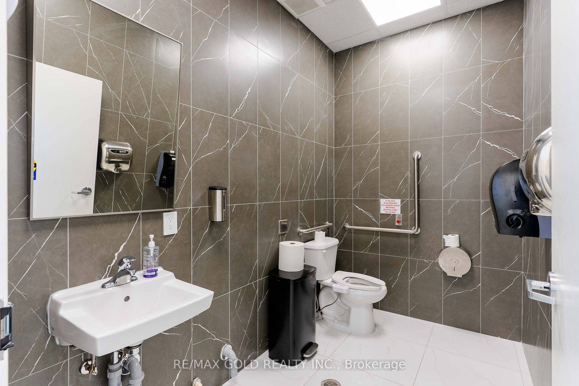 Brampton, ON L6P 4N5,11655 McVean DR #10