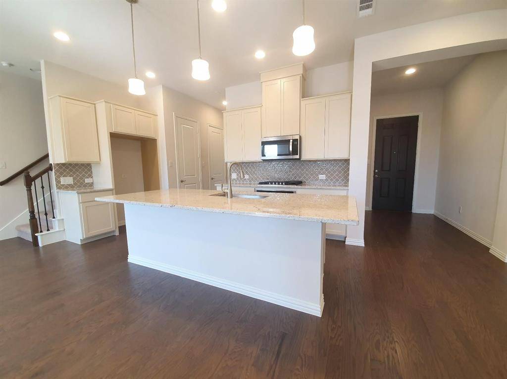 Dallas, TX 75252,8286 Primrose Way