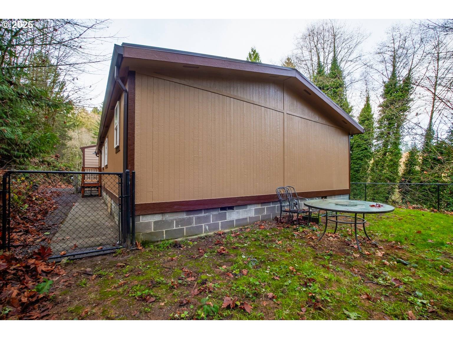 Castle Rock, WA 98611,160 ALLEN BROS DR