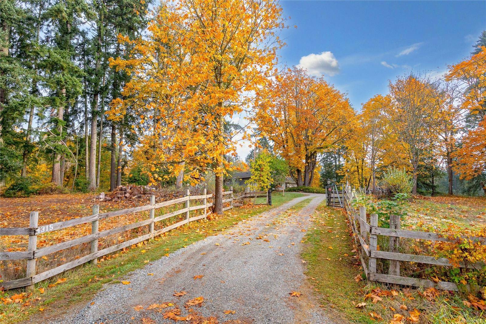 Cobble Hill, BC V0R 1N2,4315 Telegraph Rd