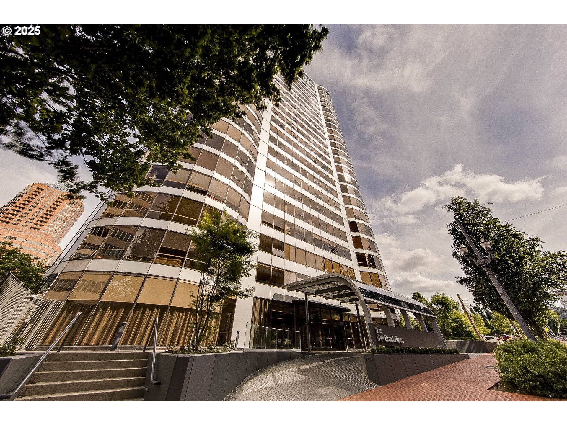 Portland, OR 97201,1500 SW 5TH AVE #906