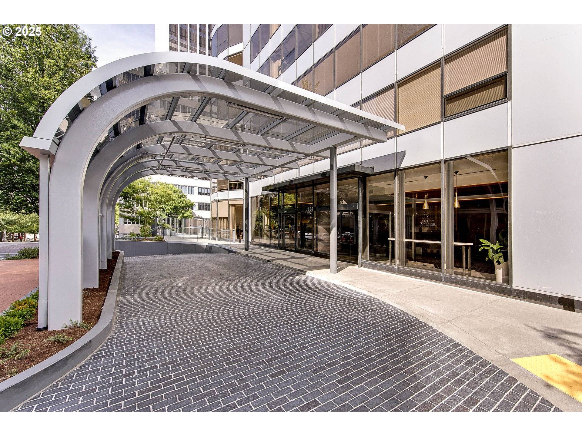 Portland, OR 97201,1500 SW 5TH AVE #906