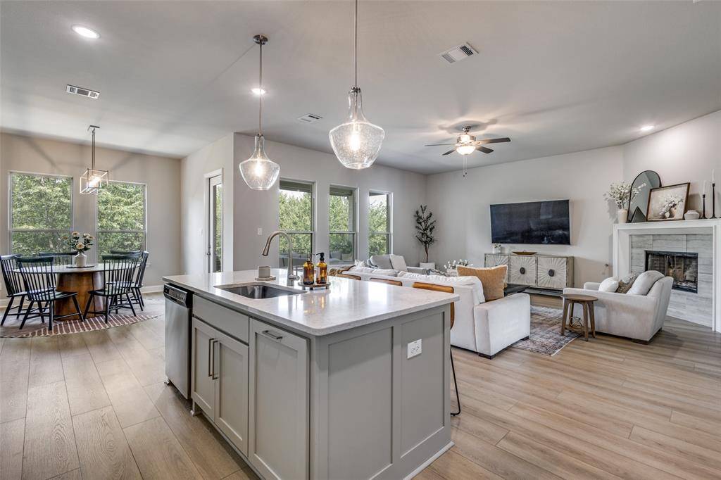 Gunter, TX 75058,1113 Stonebridge Pass