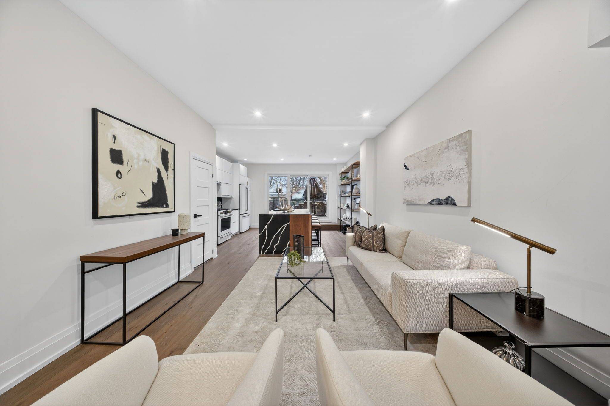 Toronto E01, ON M4J 4V3,143 Parkmount RD