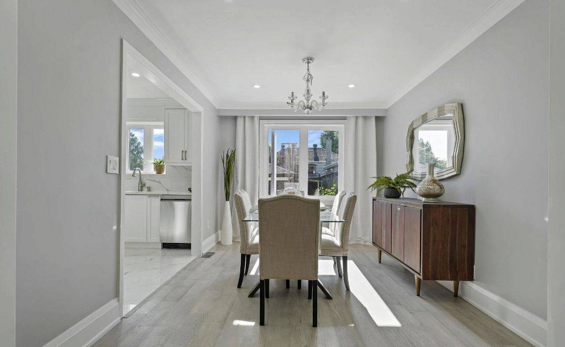 Toronto W03, ON M6M 4G7,90A Bicknell AVE