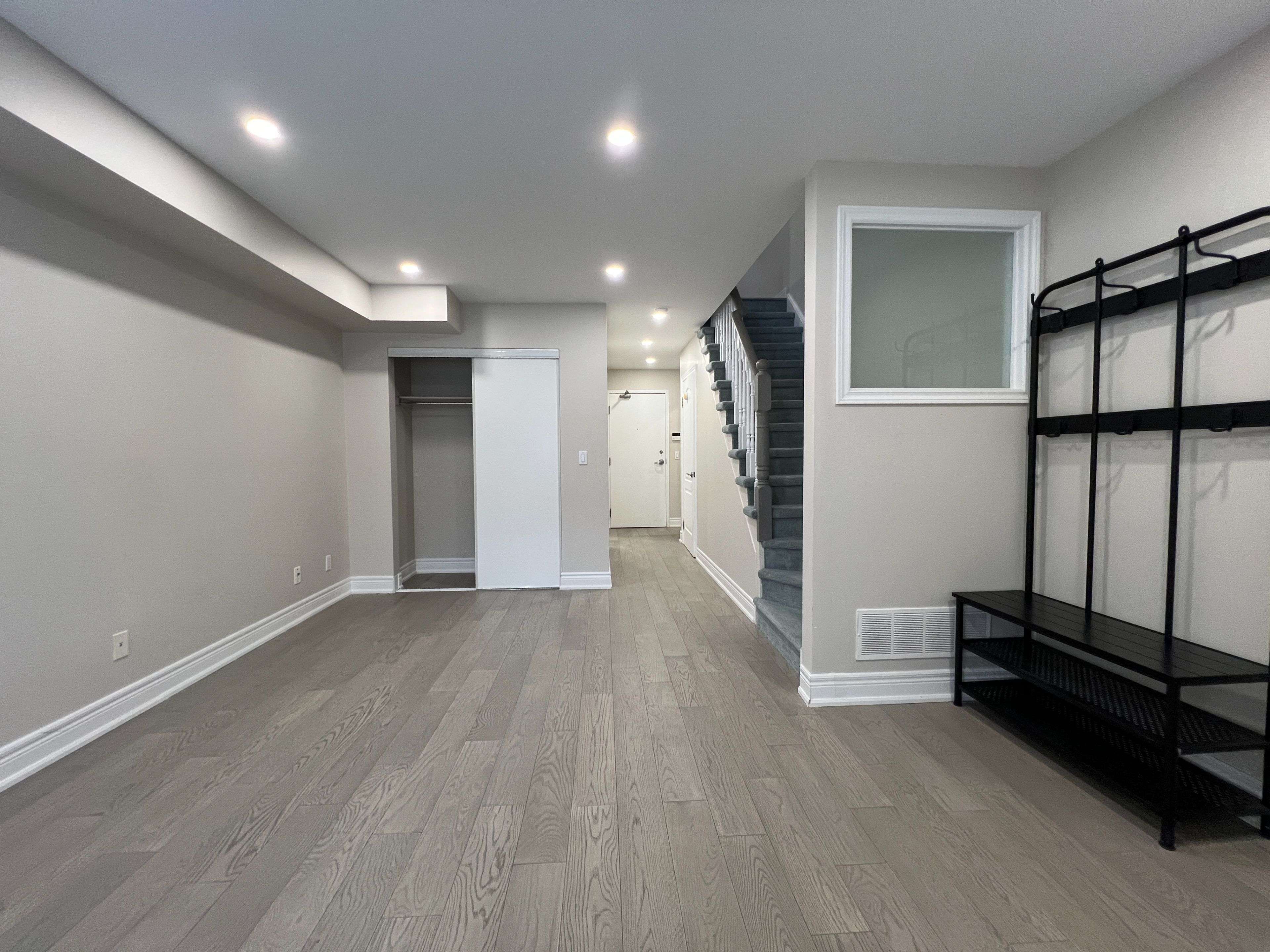 Markham, ON L3T 7Y1,70 Suncrest BLVD