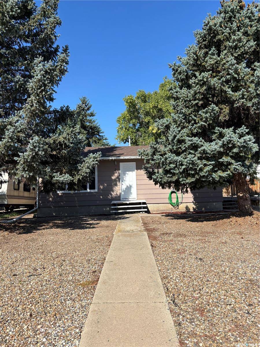 Maple Creek, SK S0N 1N0,213 Griffin STREET
