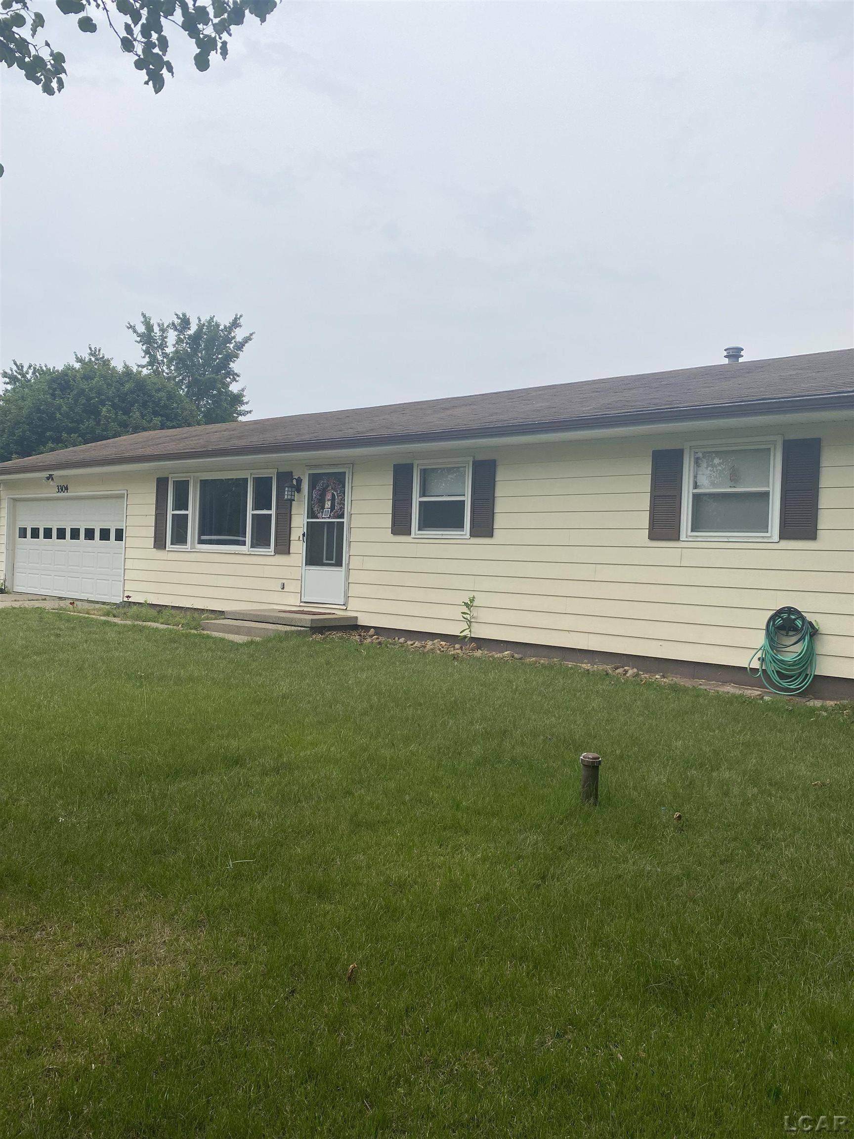 Adrian, MI 49221,3304 Mardan