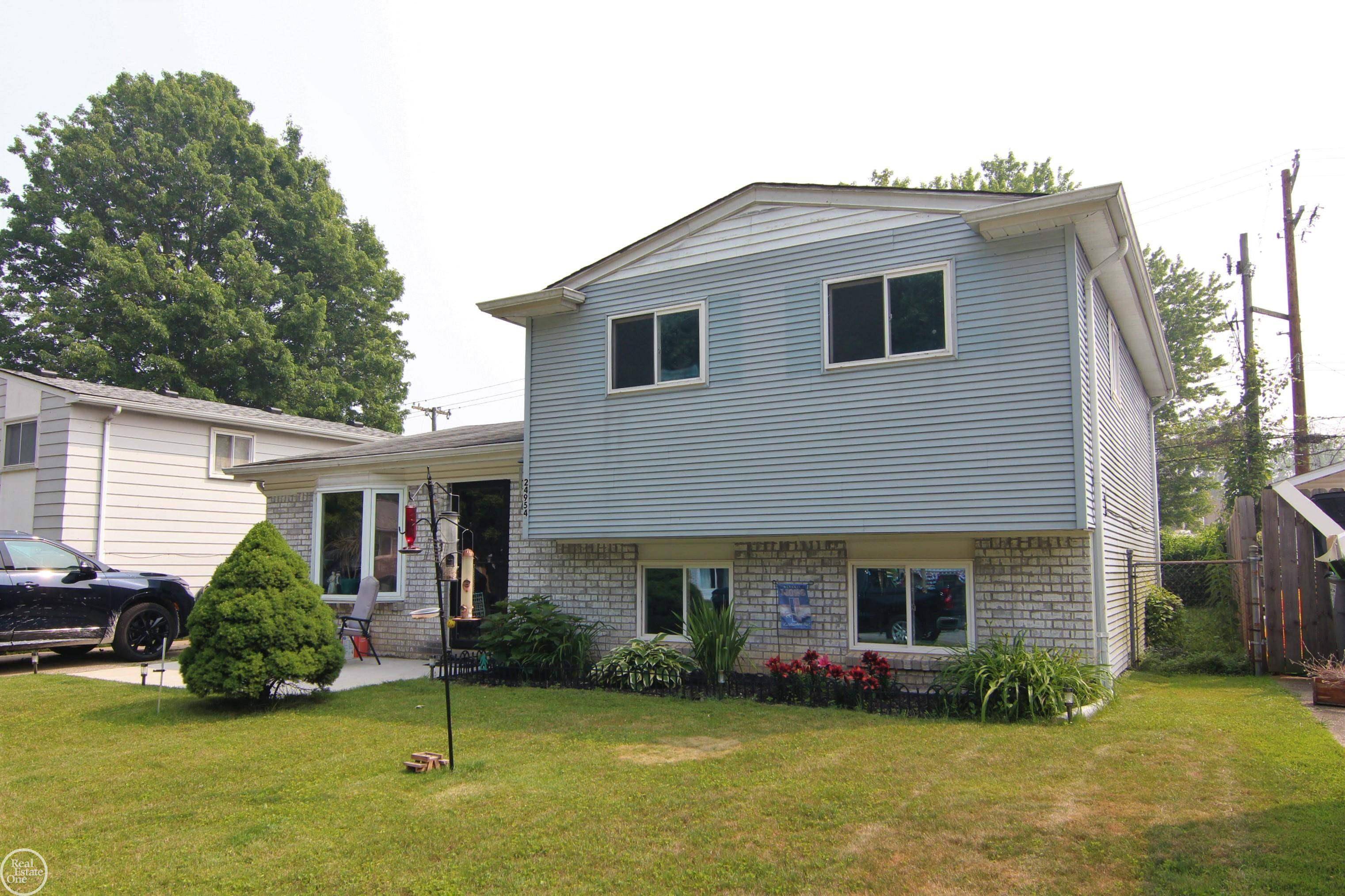 Harrison Twp, MI 48045,24954 Orchid