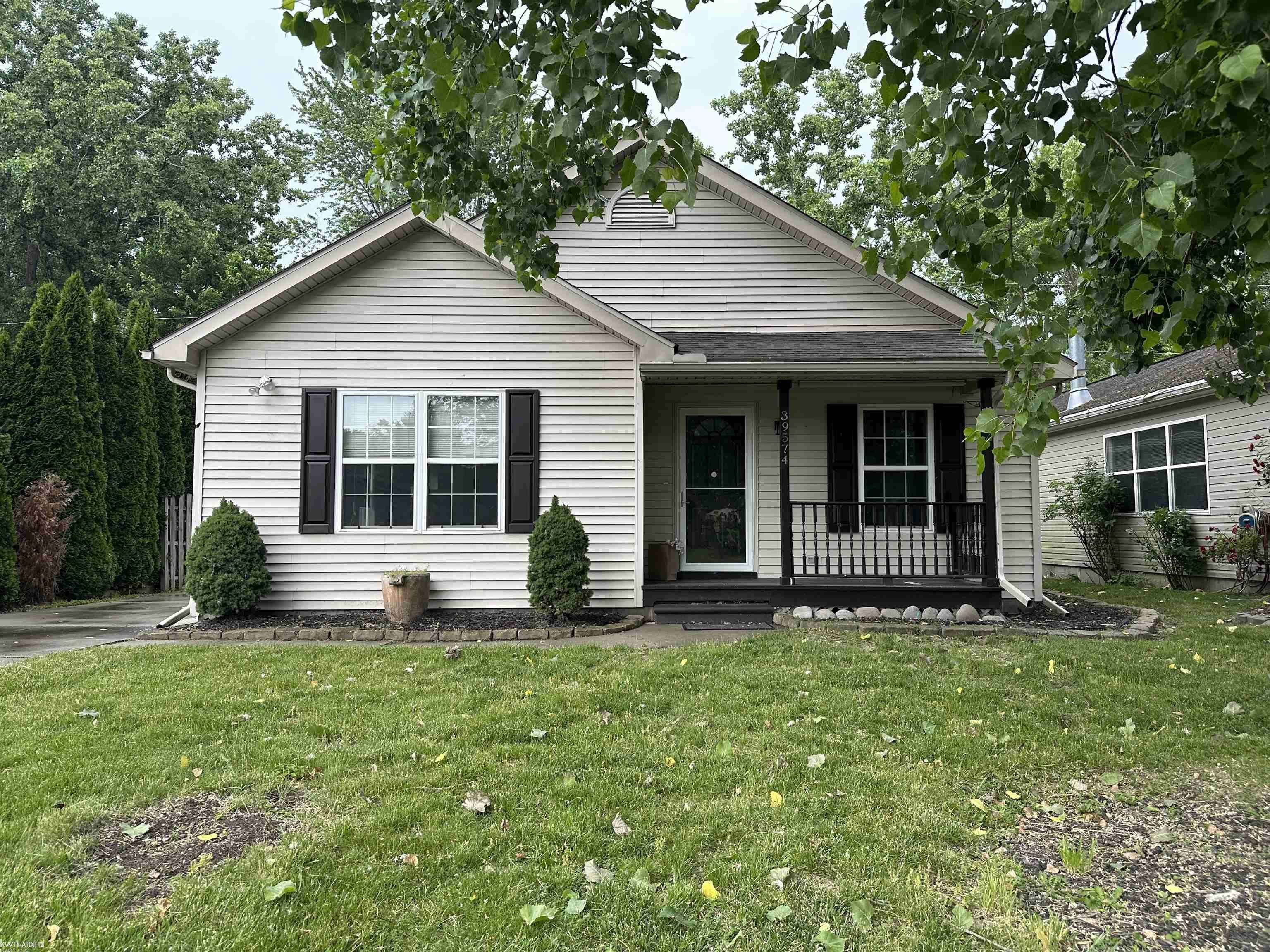 Harrison Twp, MI 48045,39574 MACOMBER