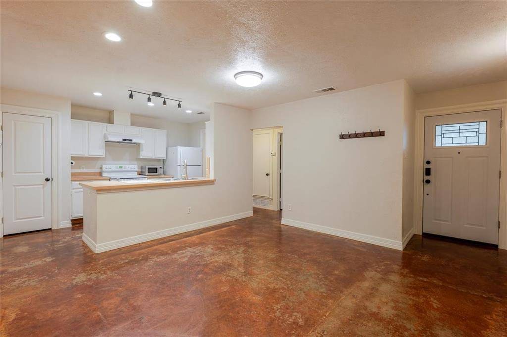 Arlington, TX 76017,5615 Espanola Drive