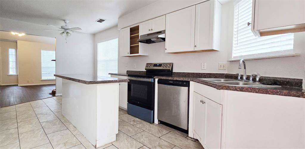 Wylie, TX 75098,510 E Stone Circle