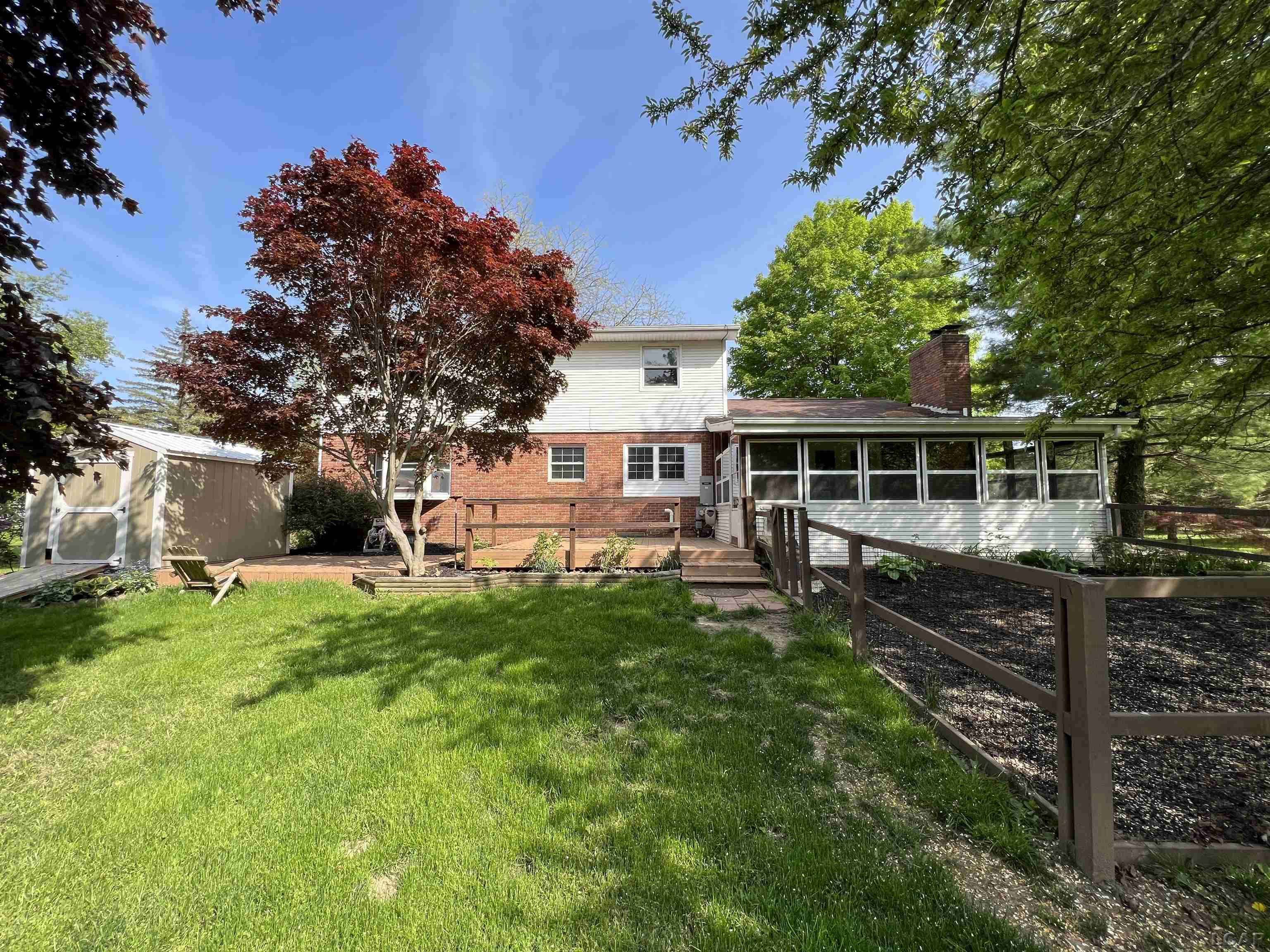 Adrian, MI 49221,575 Meadowbrook