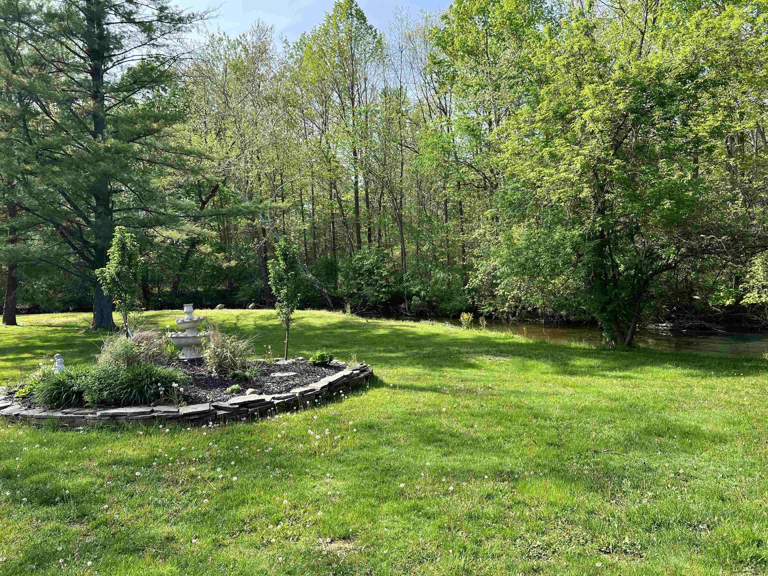 Adrian, MI 49221,575 Meadowbrook