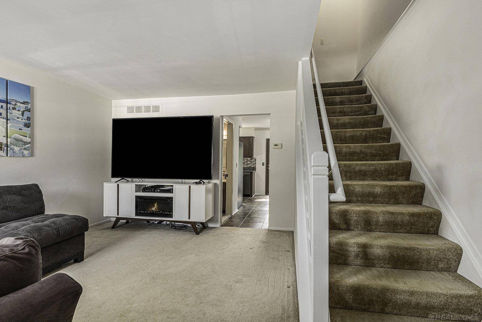 Harrison Twp, MI 48045,38370 Maple