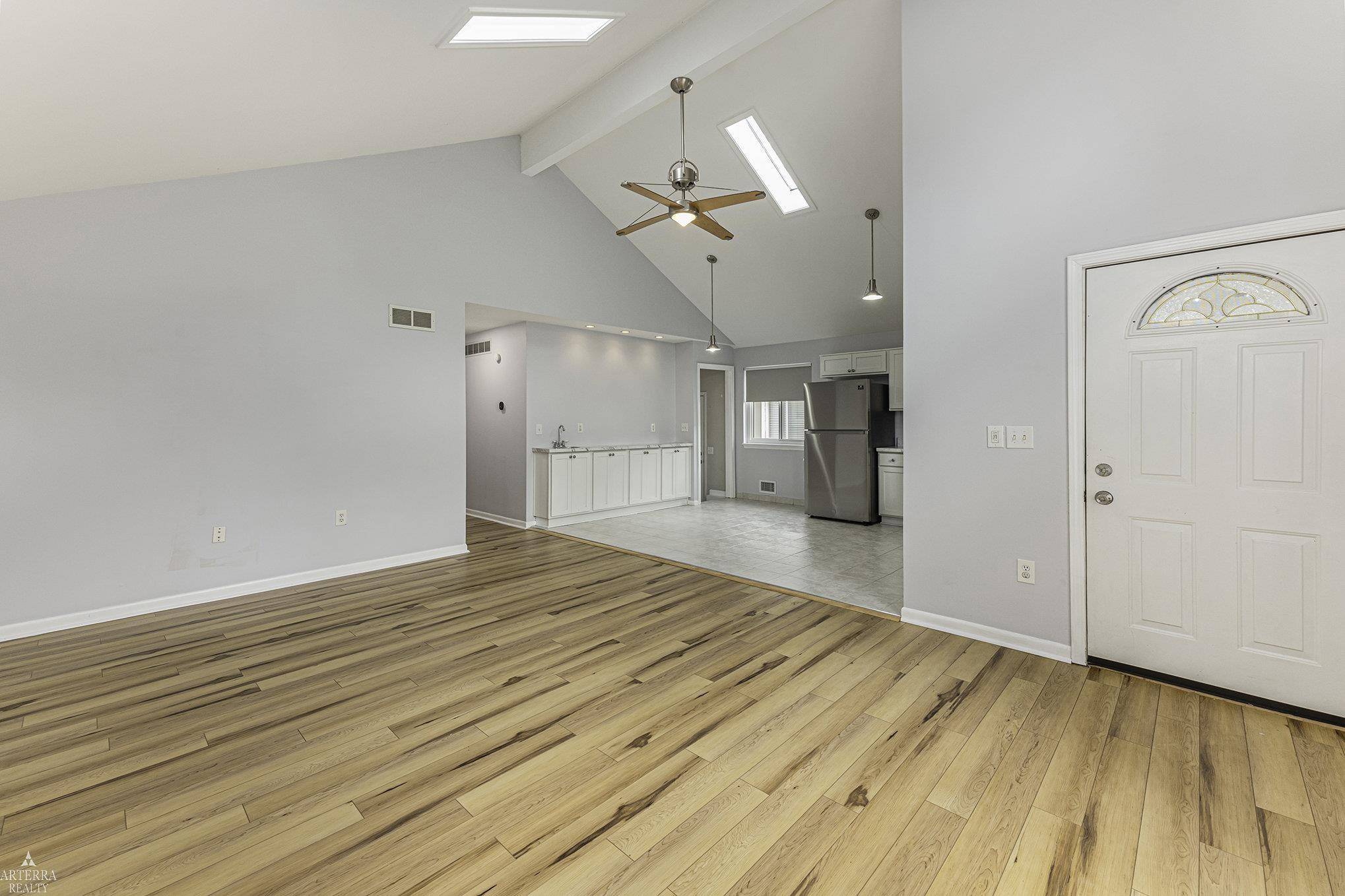 Harrison Twp, MI 48045,39198 Willmarth