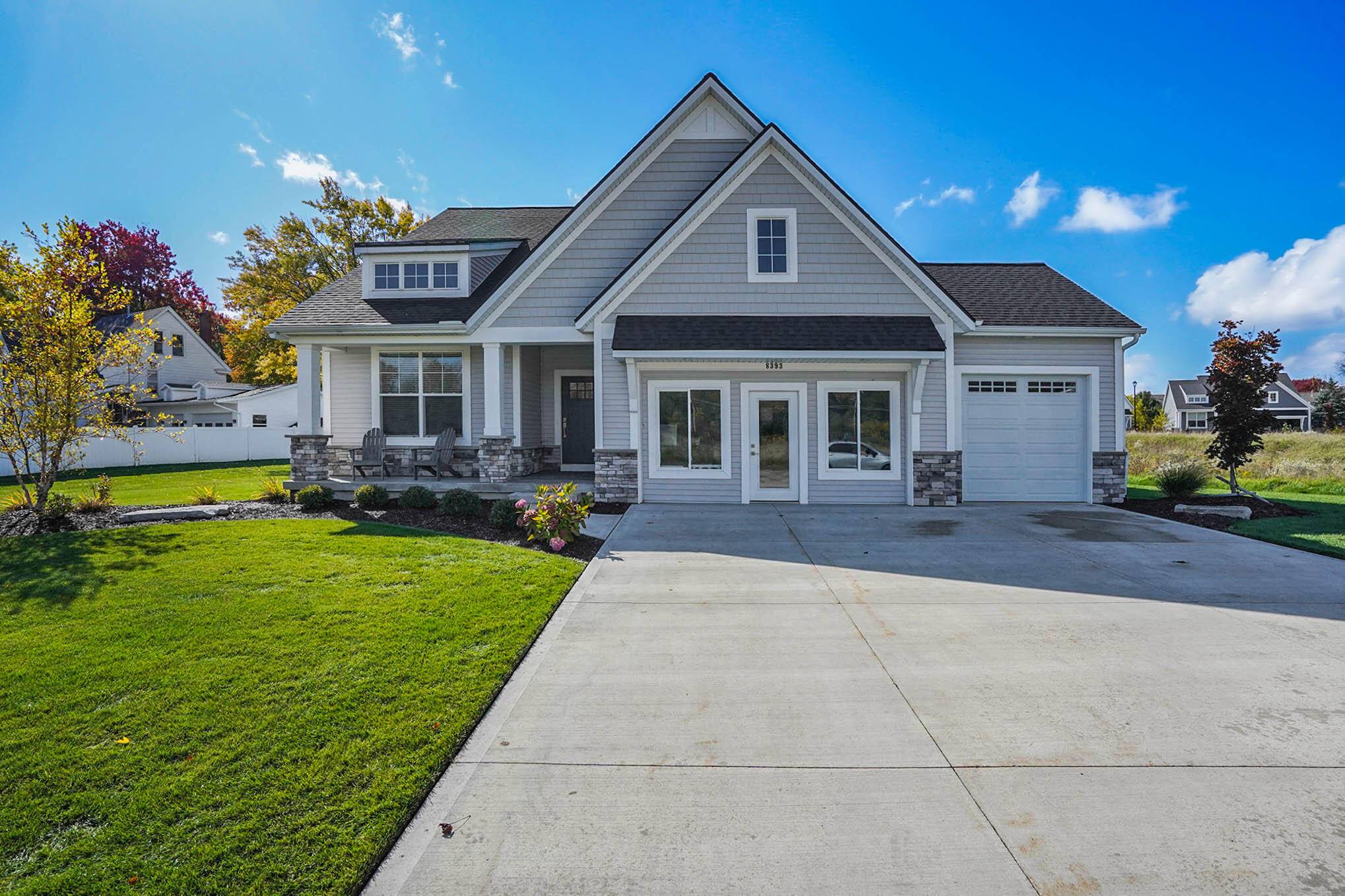 Byron Center, MI 49315,8393 Woodhaven DR SW #01