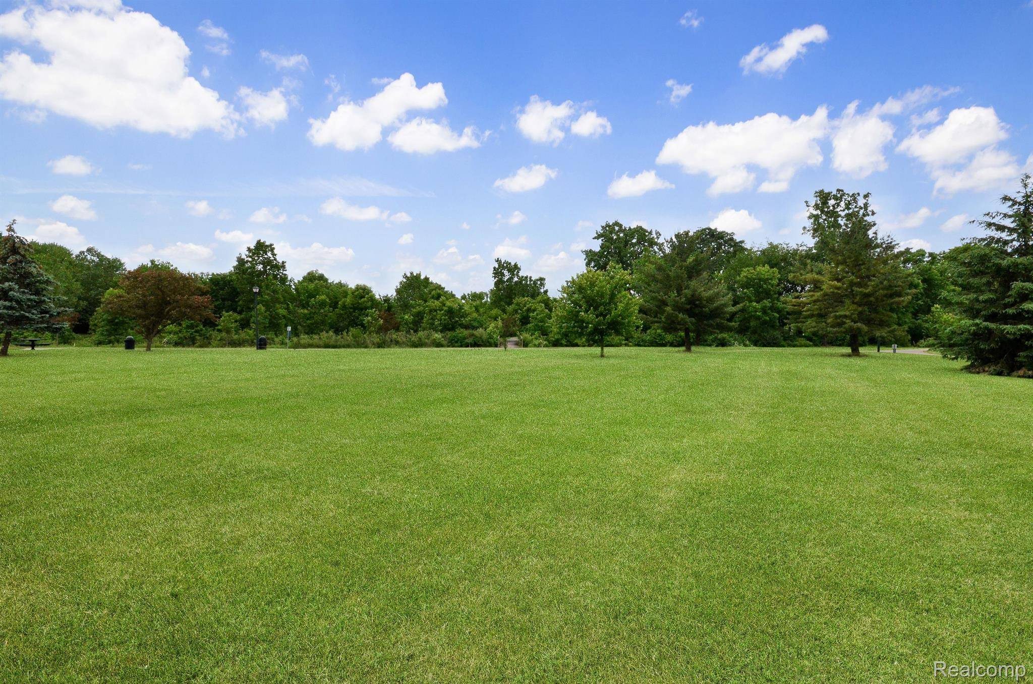 MI 48026,33206 Nicola